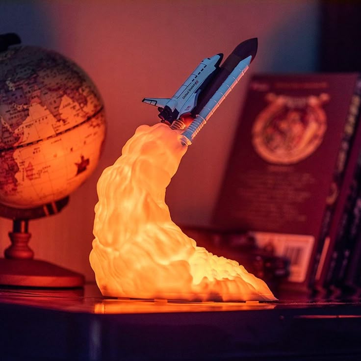 Rocket Lamp – Futuristic Night Light for Desks, Bedside Tables, or Creative Shelves
